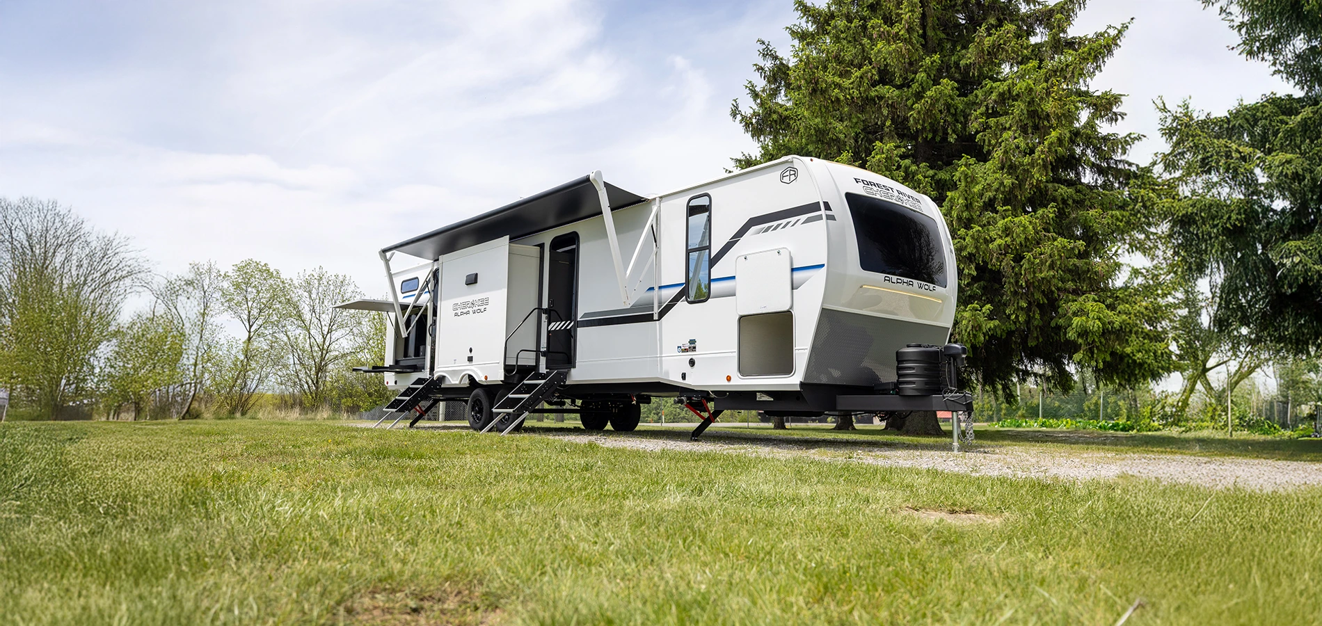 Cherokee Alpha Wolf RVs